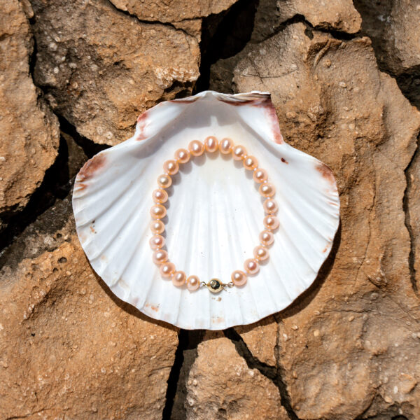 7-7.5mm AA Pink to Peach Freshwater Pearl Bracelet