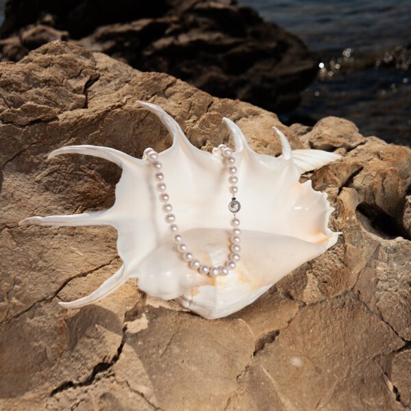 9-10mm A White Freshwater Pearl Necklace