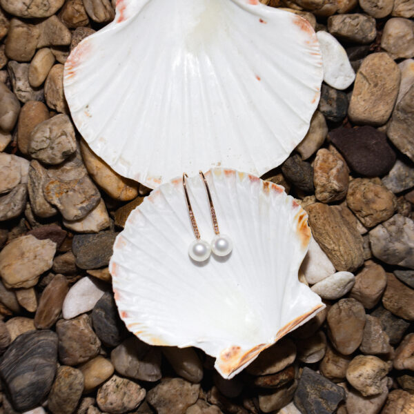 10-11mm AA+ White Freshwater Pearl and Diamonds Wire Earrings
