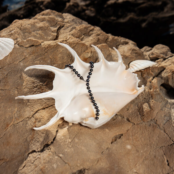7-8mm AA+ Black Freshwater Pearl and Diamond Necklace