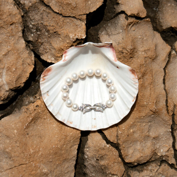 9-10mm A White Freshwater Pearl Bracelet