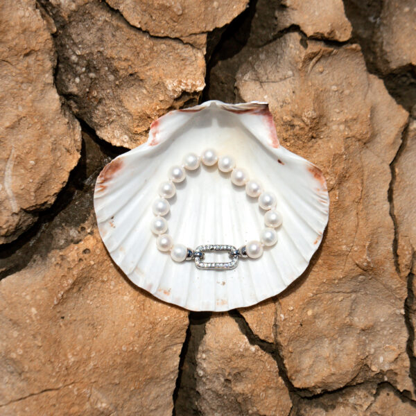 10-11mm A White Freshwater Pearl Bracelet