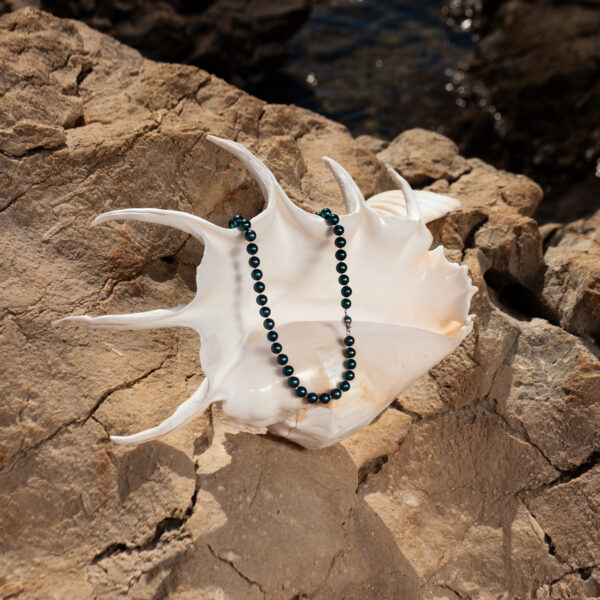 7-8mm AA+ Metallic Dark Green-Blue Freshwater Pearl Necklace