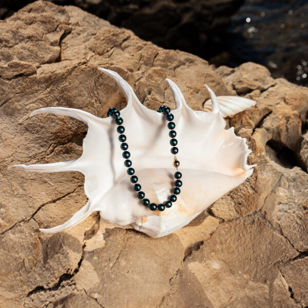 9-10mm AA+ Dark Metallic Green-Blue Freshwater Pearl Necklace