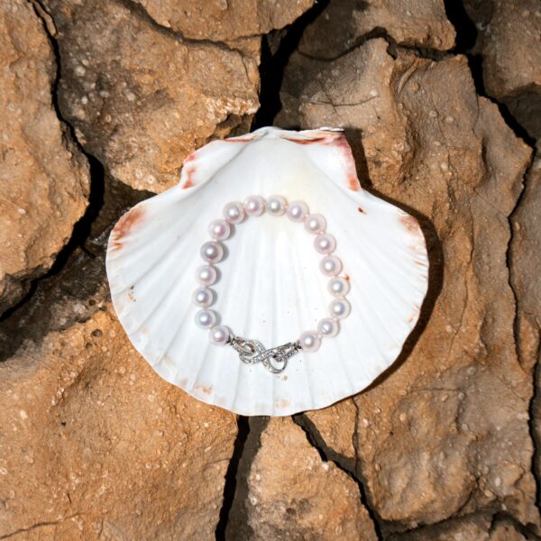 8-8.5mm A White/Lilac Freshwater Pearl Bracelet