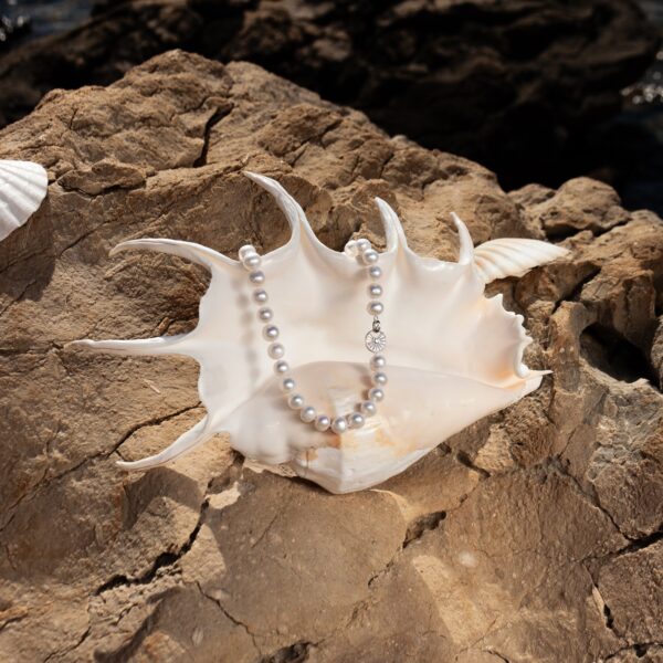 9-10mm A White Freshwater Pearl Necklace