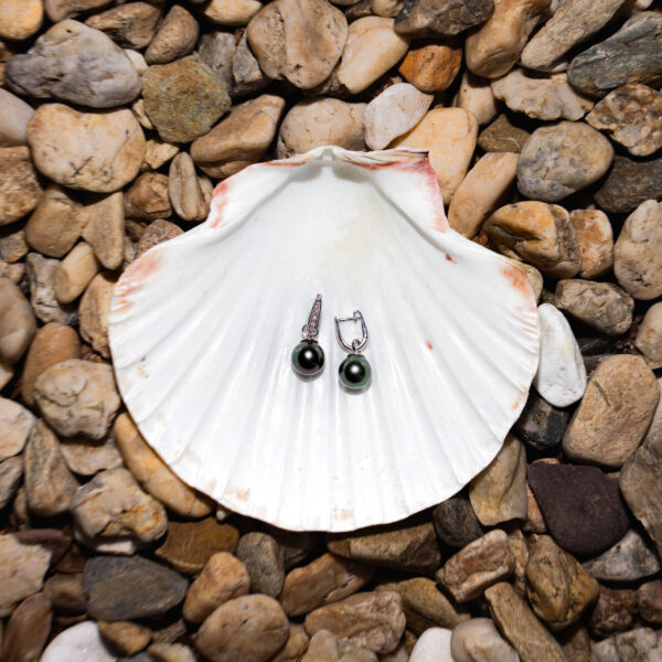 9-11mm AA+ Dark Tahitian Pearl Diamond Earrings