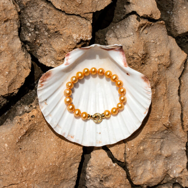 8-8.5mm AA Golden Freshwater & Diamond Bracelet