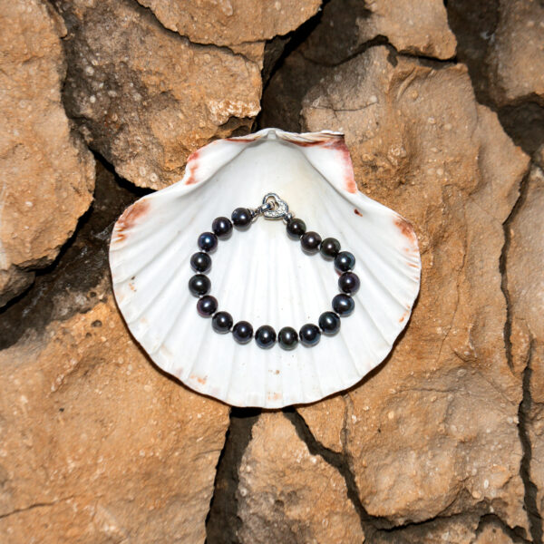 9-10mm AA+ Black Freshwater Pearl and Diamond Bracelet