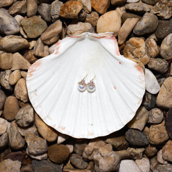 10mm AA+ White Freshwater Pearl and Zircons Earrings