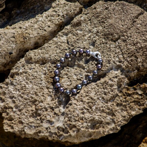 7-8mm AA Black Freshwater Pearl & Black Hematite Bracelet