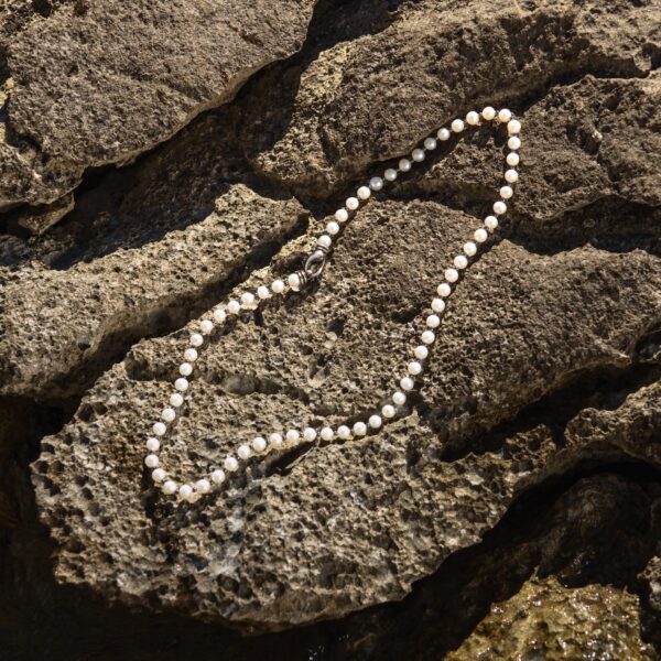 6mm White Freshwater Pearl & Black Hematite Necklace