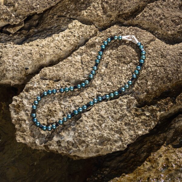 7-8mm AA+ Green Metallic Freshwater Pearl & Black Square Hematite Stone Necklace